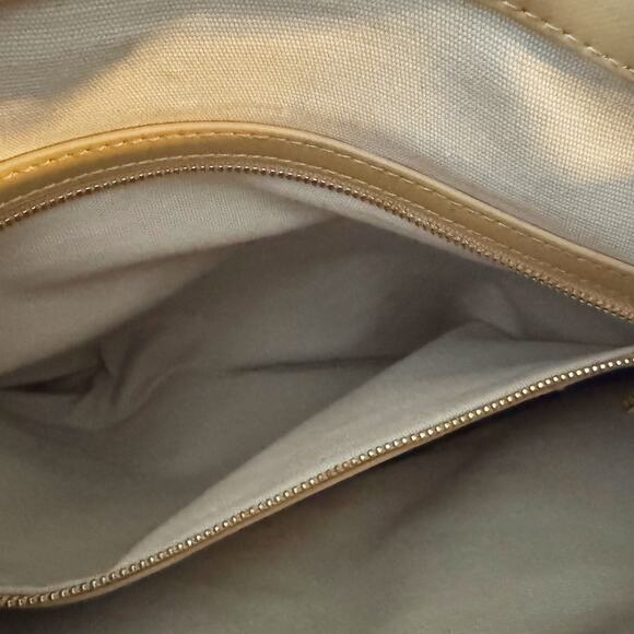 Tory Burch Robinson East West Tote Bag Tan Beige Camel Leather Large EUC - Picture 6 of 14